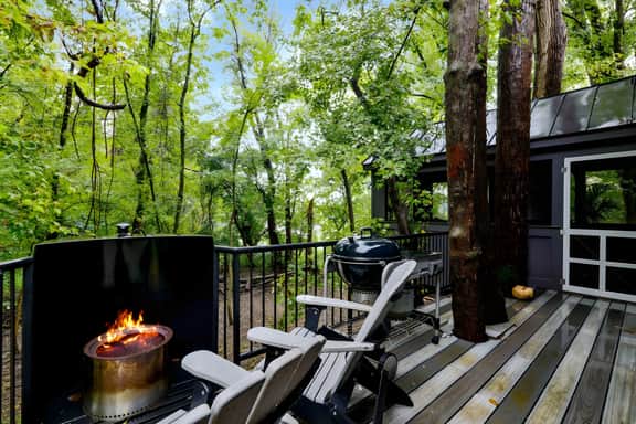 Treetop Bungalow Treehouse